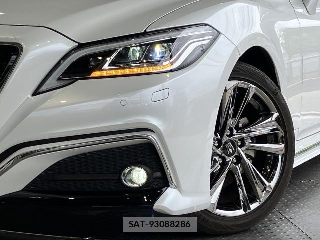 Toyota CROWN SEDAN 2022-02 8828393-29