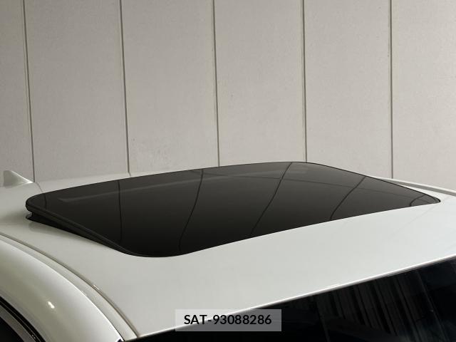 Toyota CROWN SEDAN 2022-02 8828393-5