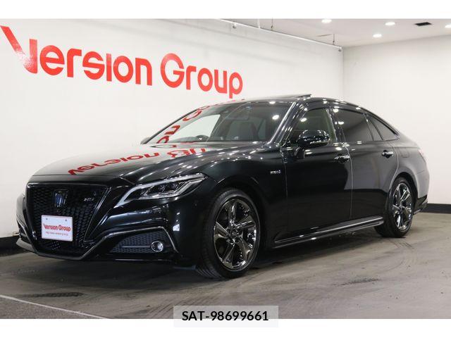 Toyota CROWN SEDAN 2018-10 8828399-0