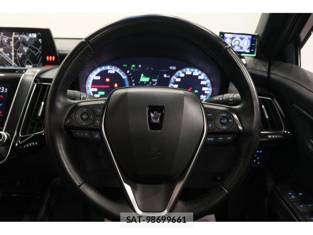 Toyota CROWN SEDAN 2018-10 8828399-15