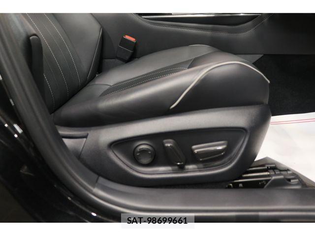 Toyota CROWN SEDAN 2018-10 8828399-19