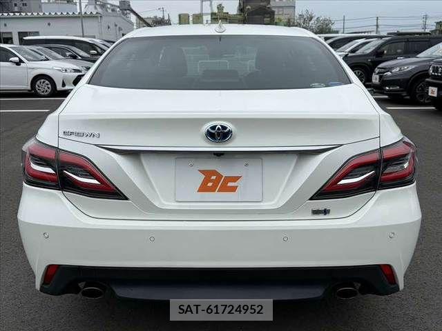 Toyota CROWN SEDAN 2019-11 8828410-13