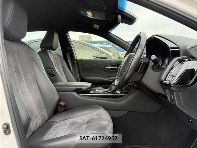 Toyota CROWN SEDAN 2019-11 8828410-15