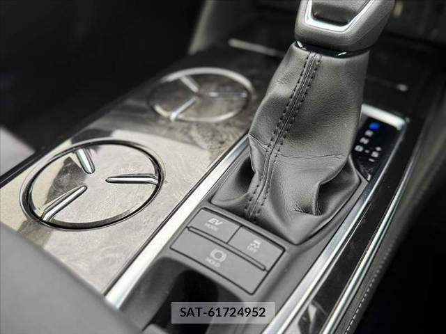 Toyota CROWN SEDAN 2019-11 8828410-27