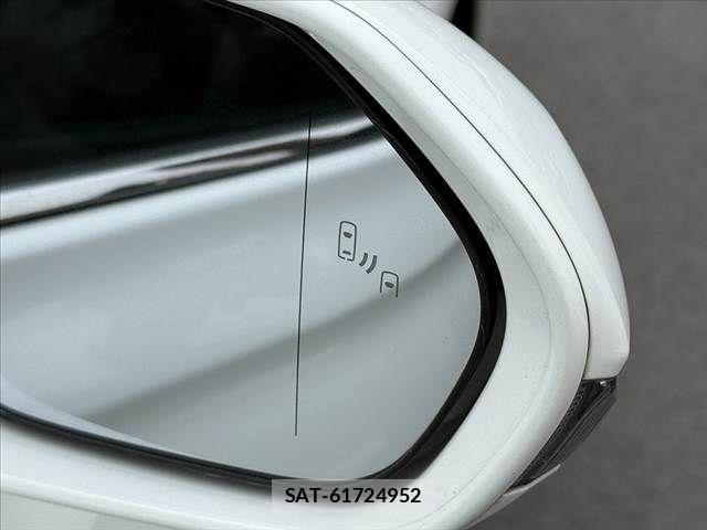 Toyota CROWN SEDAN 2019-11 8828410-6