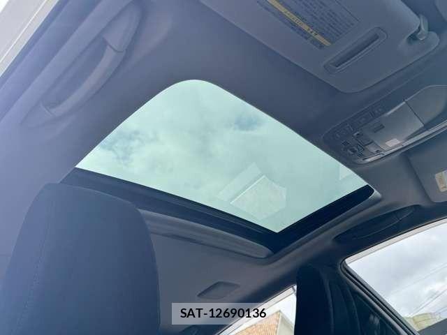 Toyota CROWN SEDAN 2013-12 8828417-28