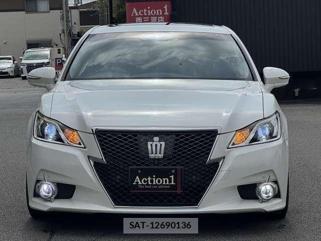 Toyota CROWN SEDAN 2013-12 8828417-2