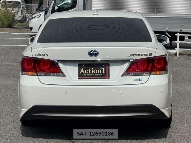 Toyota CROWN SEDAN 2013-12 8828417-4