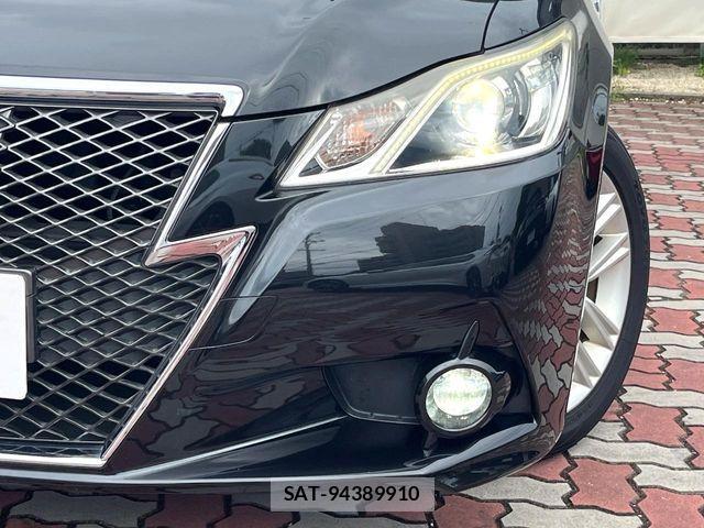 Toyota CROWN SEDAN 2013-07 8828430-11