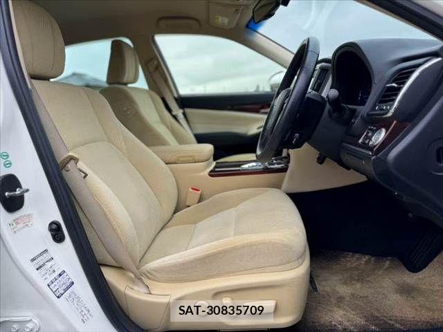 Toyota CROWN SEDAN 2014-01 8828432-14