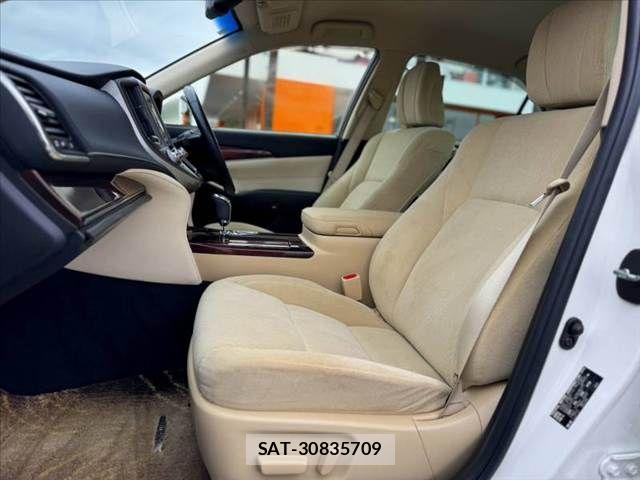 Toyota CROWN SEDAN 2014-01 8828432-15