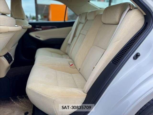 Toyota CROWN SEDAN 2014-01 8828432-16