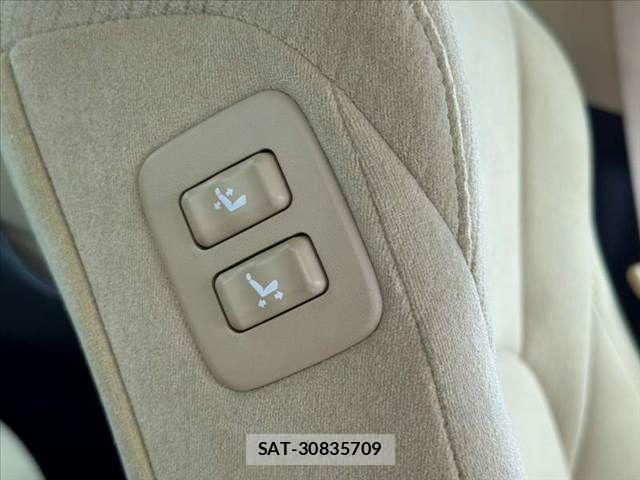 Toyota CROWN SEDAN 2014-01 8828432-29