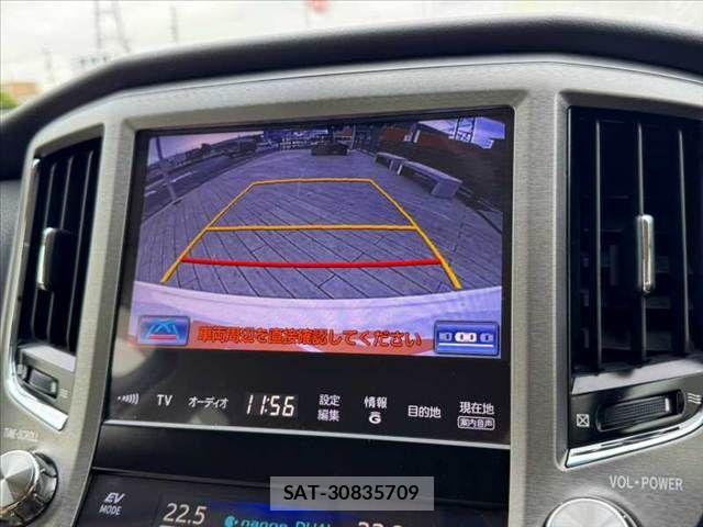 Toyota CROWN SEDAN 2014-01 8828432-3