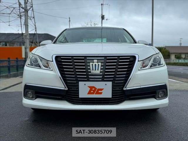 Toyota CROWN SEDAN 2014-01 8828432-8