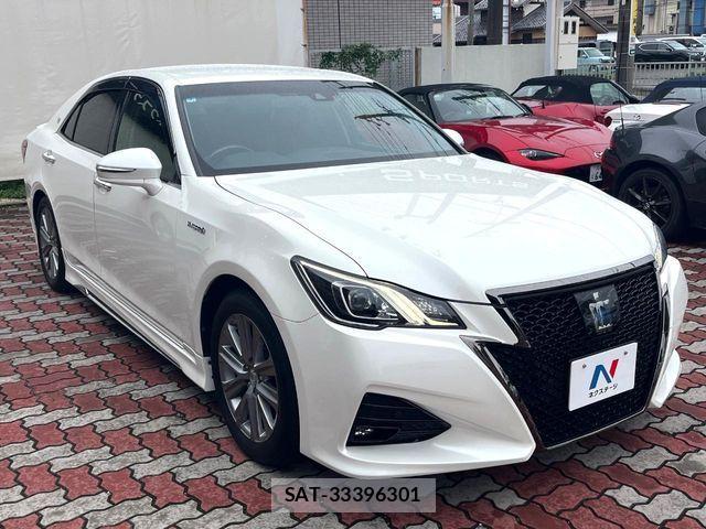 Toyota CROWN SEDAN 2018-03 8828407-15