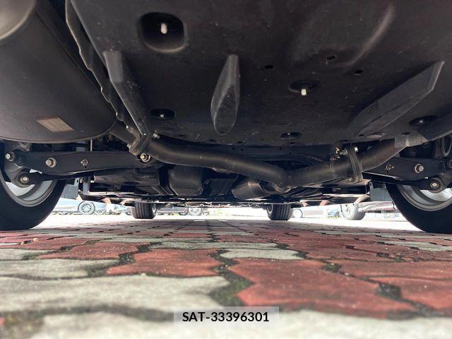 Toyota CROWN SEDAN 2018-03 8828407-18