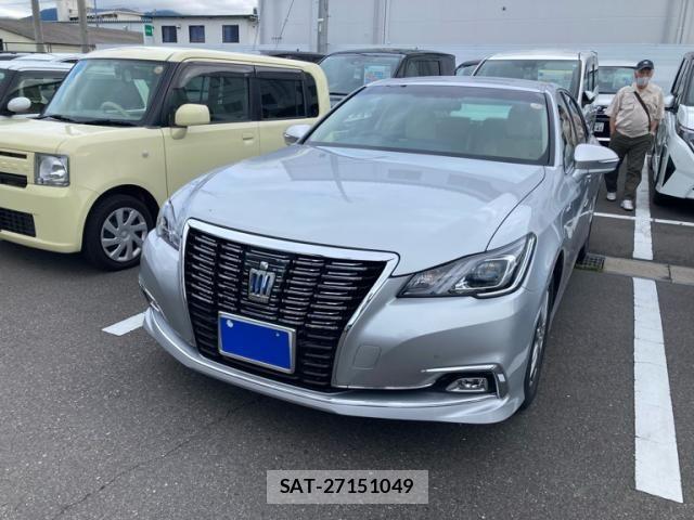 Toyota CROWN SEDAN 2016-09 8828428-1
