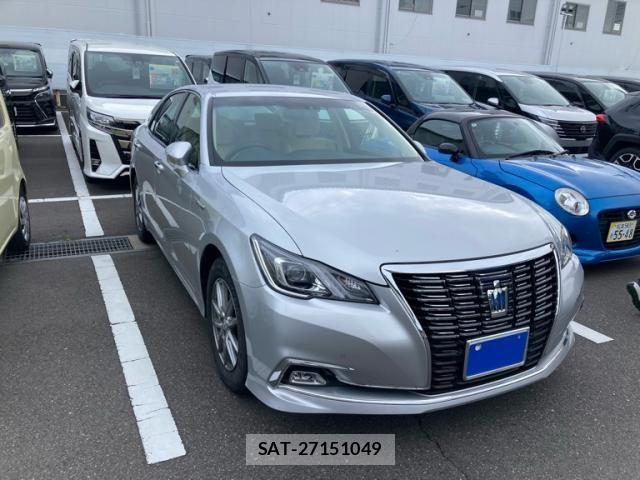 Toyota CROWN SEDAN 2016-09 8828428-2