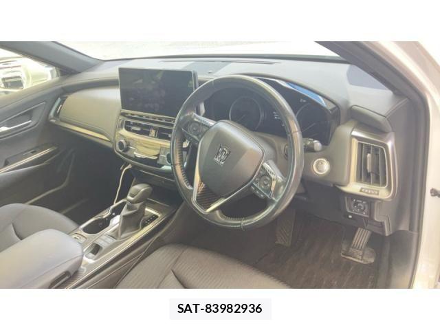 Toyota CROWN SEDAN 2021-04 8828412-11