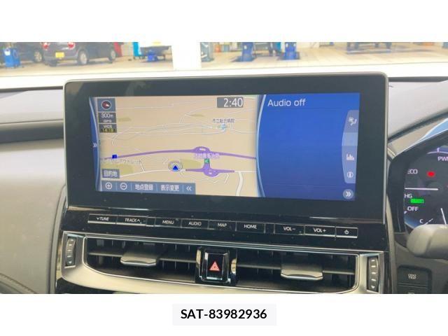 Toyota CROWN SEDAN 2021-04 8828412-13