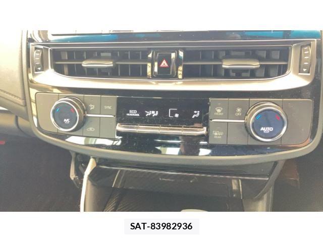 Toyota CROWN SEDAN 2021-04 8828412-15