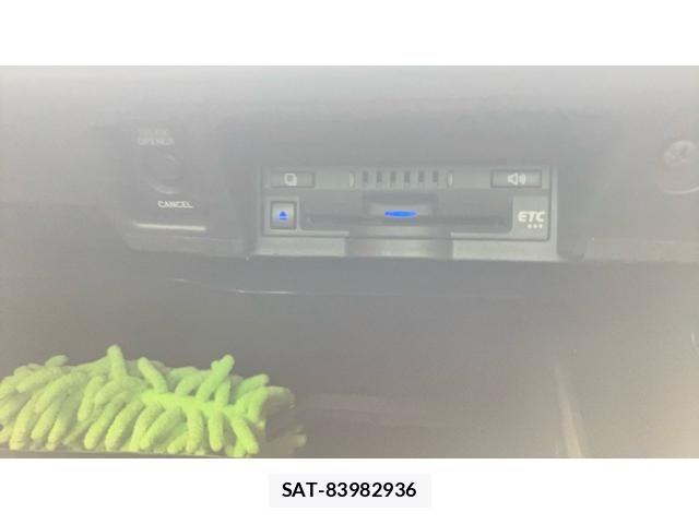 Toyota CROWN SEDAN 2021-04 8828412-17