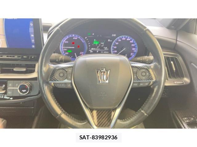 Toyota CROWN SEDAN 2021-04 8828412-19