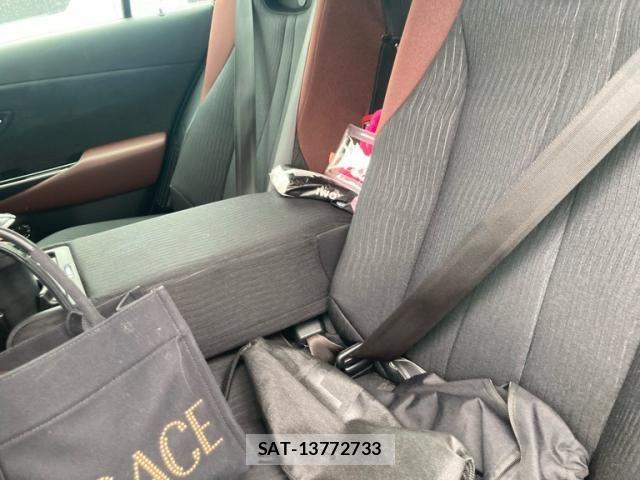 Toyota CROWN SEDAN 2018-07 8828427-20