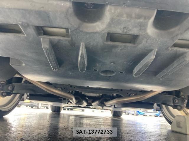 Toyota CROWN SEDAN 2018-07 8828427-21