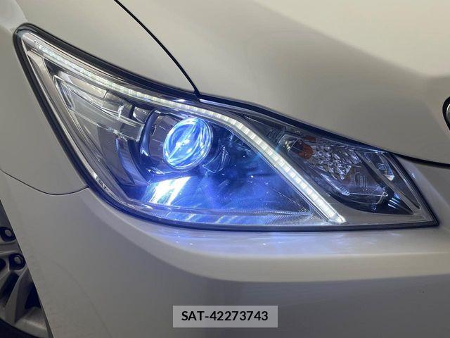 Toyota CROWN SEDAN 2015-12 8828418-10