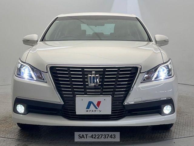 Toyota CROWN SEDAN 2015-12 8828418-14