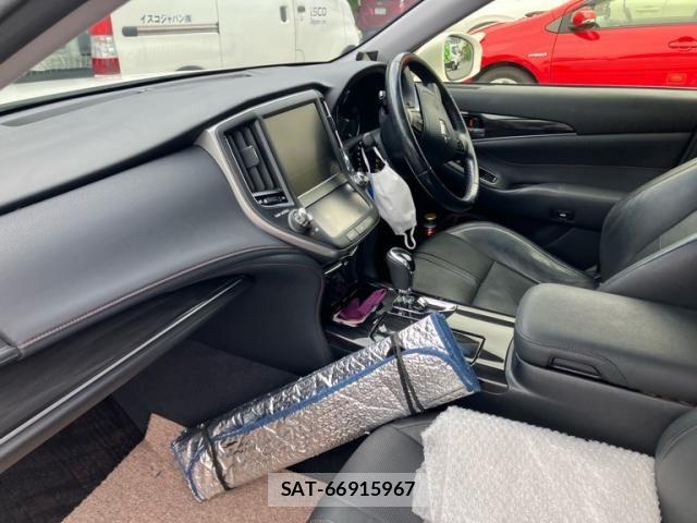 Toyota CROWN SEDAN 2013-04 8848586-10