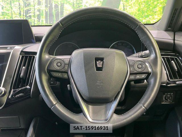 Toyota CROWN SEDAN 2018-07 8848572-10