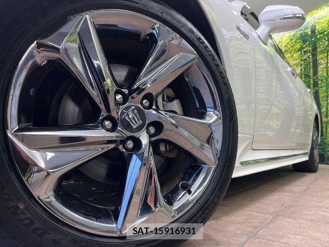 Toyota CROWN SEDAN 2018-07 8848572-12