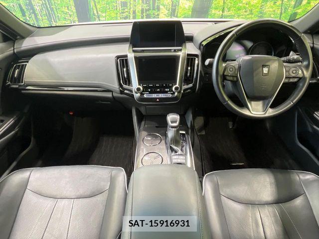 Toyota CROWN SEDAN 2018-07 8848572-1