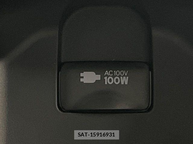 Toyota CROWN SEDAN 2018-07 8848572-4