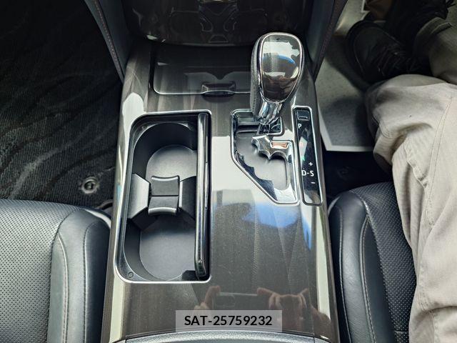 Toyota CROWN SEDAN 2015-01 8848579-17