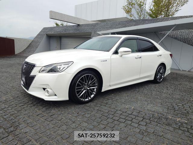 Toyota CROWN SEDAN 2015-01 8848579-1