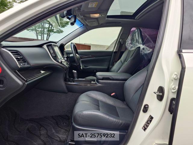 Toyota CROWN SEDAN 2015-01 8848579-19