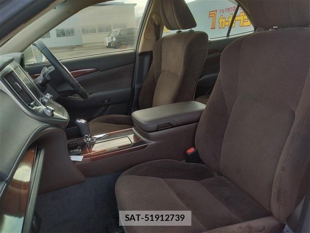 Toyota CROWN SEDAN 2013-12 8848587-10