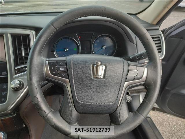Toyota CROWN SEDAN 2013-12 8848587-17