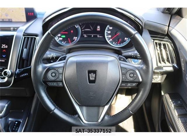 Toyota CROWN SEDAN 2018-06 8848576-17