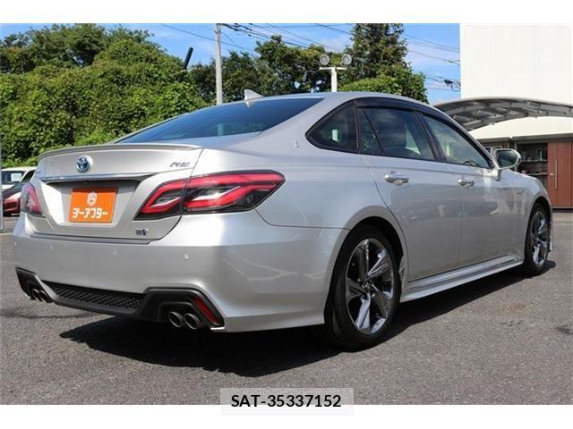 Toyota CROWN SEDAN 2018-06 8848576-21