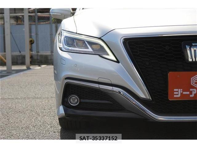 Toyota CROWN SEDAN 2018-06 8848576-24