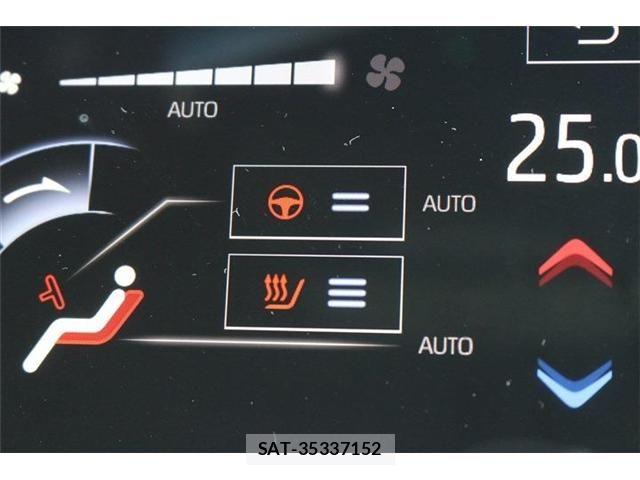 Toyota CROWN SEDAN 2018-06 8848576-4