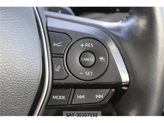 Toyota CROWN SEDAN 2018-06 8848576-5