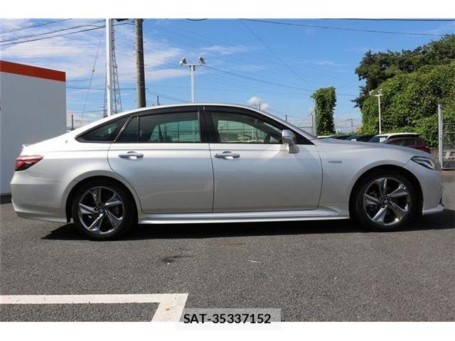 Toyota CROWN SEDAN 2018-06 8848576-8