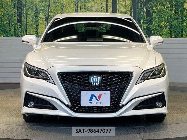Toyota CROWN SEDAN 2018-07 8848571-14