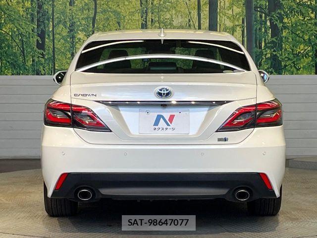 Toyota CROWN SEDAN 2018-07 8848571-15